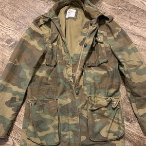 Chelsea Debour camo Jacket